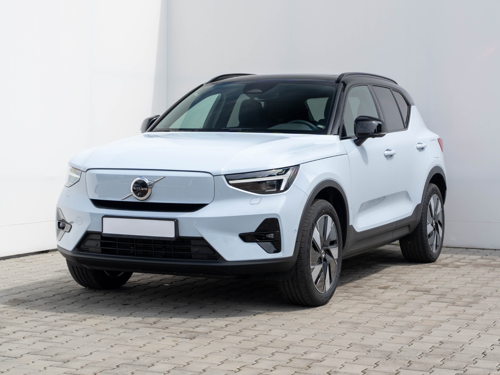 Volvo XC40 Recharge Pure Electric Extended Range